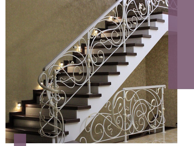 Кованые лестницы под ключ в Югорске — изготовление и монтаж
