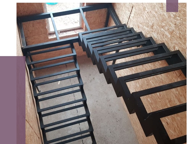 Демонтаж лестниц на металлокаркасе в Югорске от 7352 руб. за м²