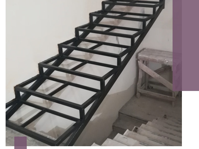 Демонтаж лестниц на металлокаркасе в Югорске: быстрый вывоз и разбор