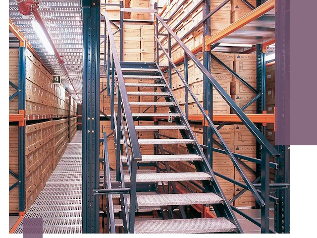 Лестницы складские прочные и безопасные под ключ в Югорске