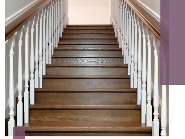 Лестницы из ясеня на заказ в Югорске — изготовление и монтаж