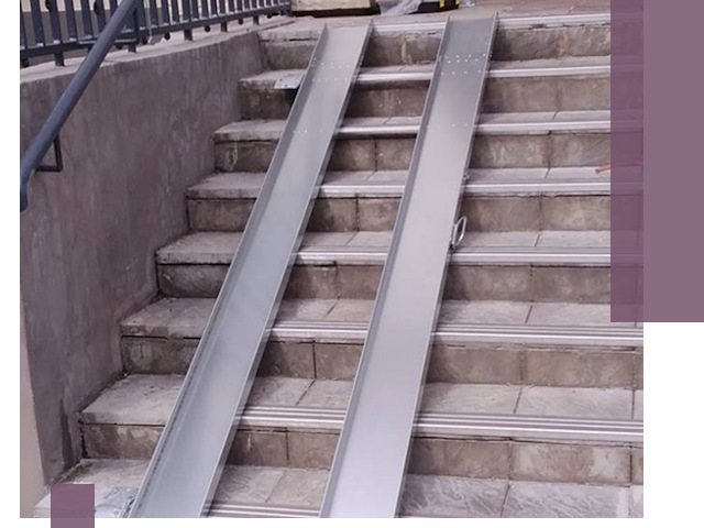 Демонтаж откидных пандусов профессионально в Югорске