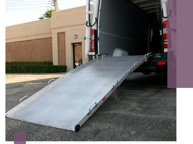 Мобильные пандусы в Югорске — производство, монтаж и аренда