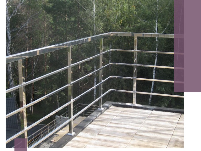 Парапеты из нержавеющей стали в Югорске — изготовление и монтаж