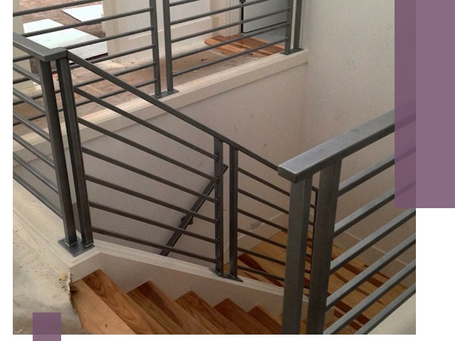 Изготовление поручней из металла и дерева в Югорске