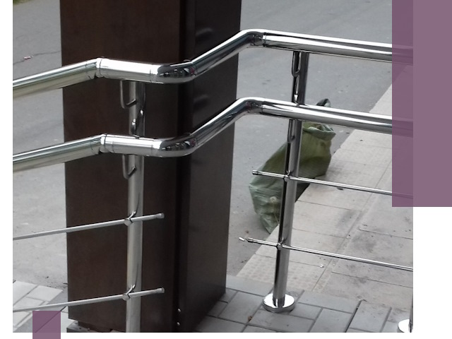 Монтаж поручней из нержавеющей стали в Югорске качественно и быстро